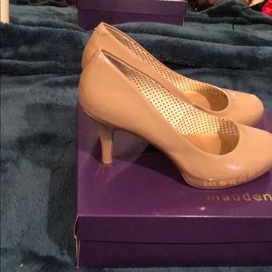 Madden Girl Nude Rounded Toe Pumps
